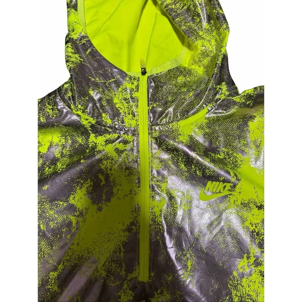 Nike Air Women's Running Pullover Jacket DJ8642 702 Volt Size L Large